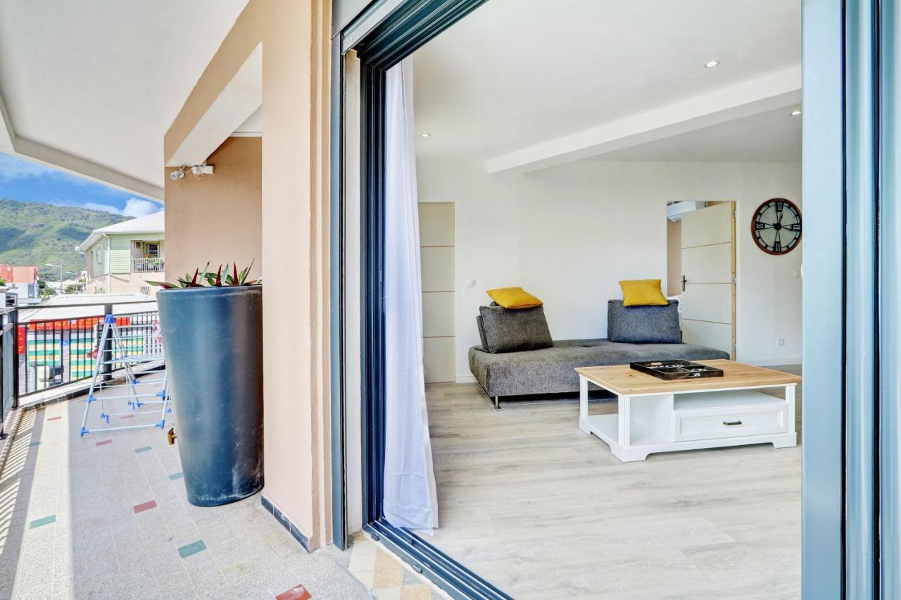 Appartement Le Yin - T3 Cosy & Moderne à Saint-Denis Extérieur photo
