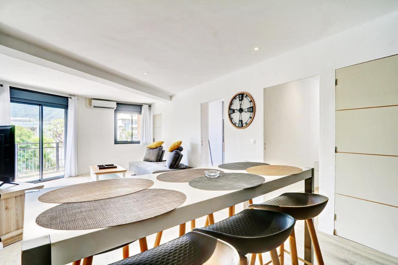 Appartement Le Yin - T3 Cosy & Moderne à Saint-Denis Extérieur photo