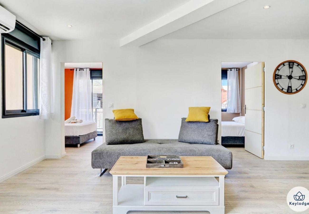 Appartement Le Yin - T3 Cosy & Moderne à Saint-Denis Extérieur photo